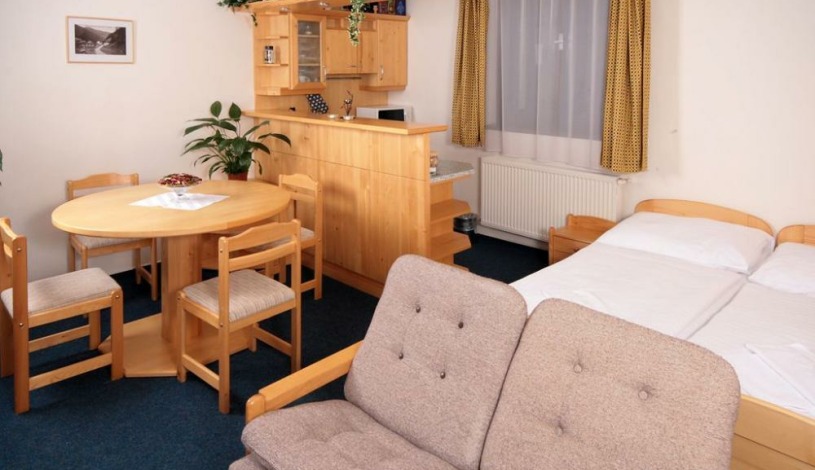 Hotel Esprit Špindlerův Mlýn - Dvoulůžkový pokoj SUPERIOR ( větší s přistýlkou )